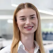 Laura Schwendt