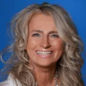 Silvia Simon