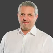 Thomas  Kögler