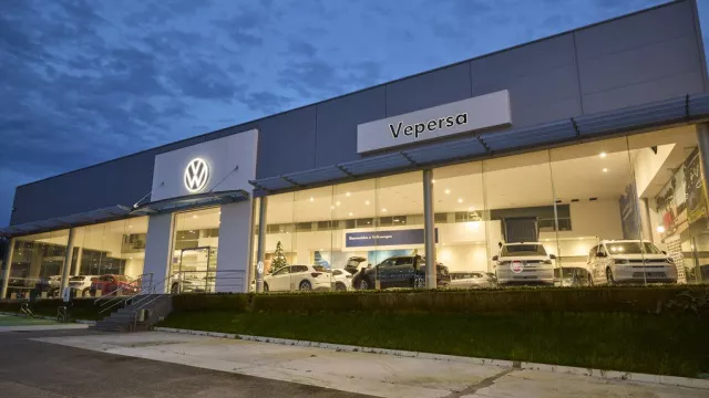 Fachada del concesionario Vepersa Pontevedra