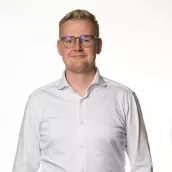 Oliver Reinhardt
