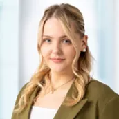 Elena  Vieten