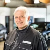 Volkhard Ries