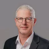 Volkmar Lüth