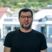 Zelimkhan Khunarikov