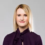 Julia Zwinger