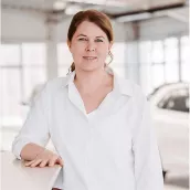 Nadine Holzbach