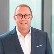 Jens  Groß