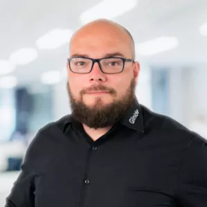 Steve Mäder