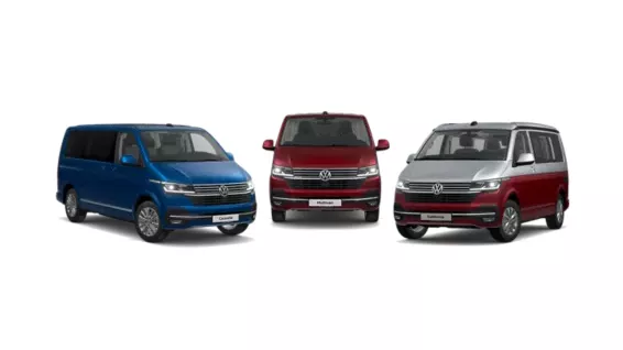 Drei VW Transporter und Multivans sind in einer Range zu sehen.