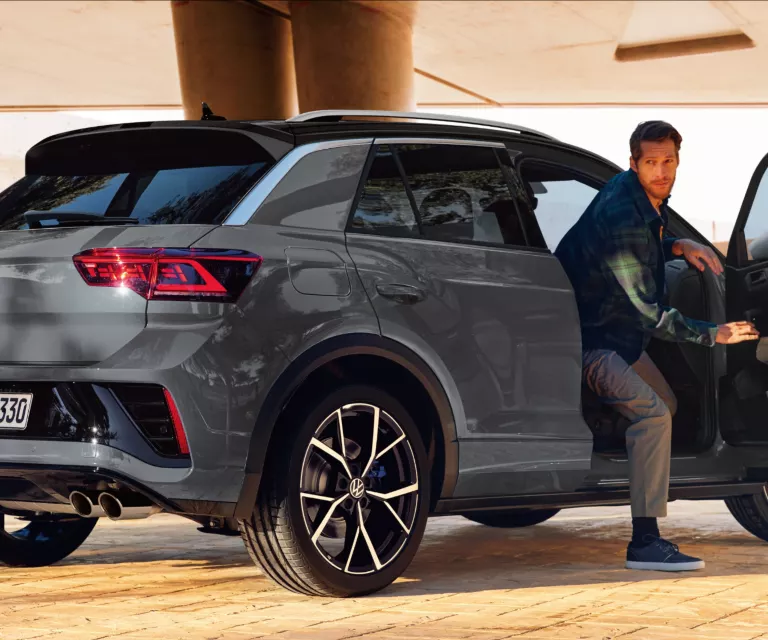 ディーラーの位置写真