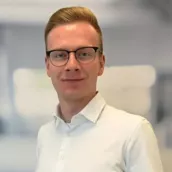 Tim  Günther