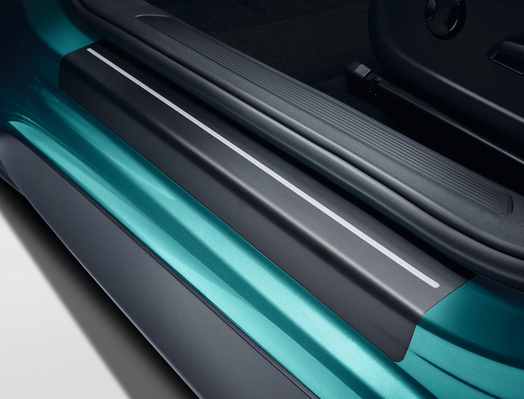 Protective film for the sill rail