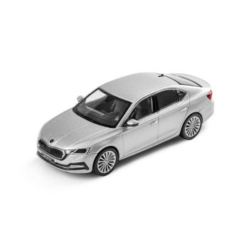 Octavia A8 1:43  Brilliant silver