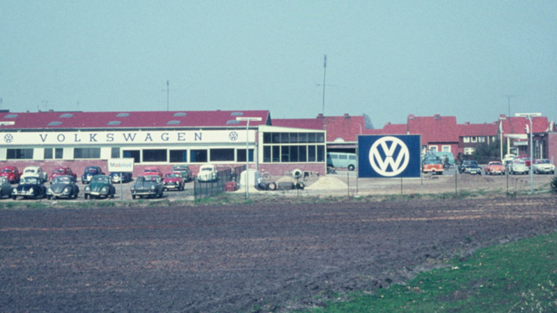 Volkswagen Autohaus Holst in den 60er Jahren