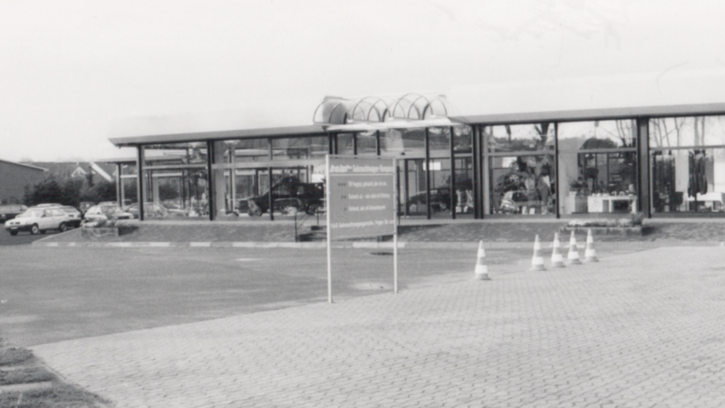 Neuwagenhalle von Autohaus Holst 1967