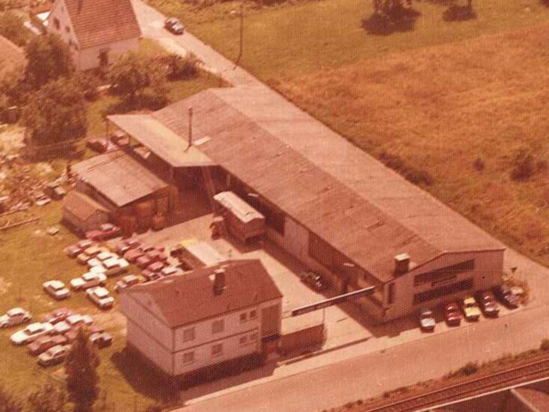 alte Aufnahme vom Autohaus Haitzler, Vogelperspektive