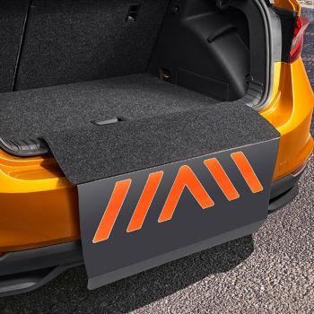 Loading edge cover                                  with warning elements