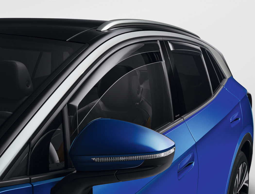 Door draught deflector