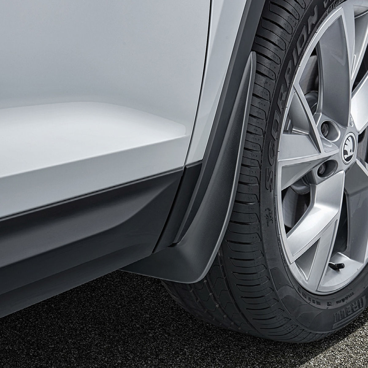 Front mud flaps