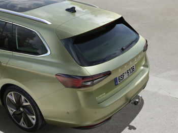 <p>Tow bar – foldable</p>