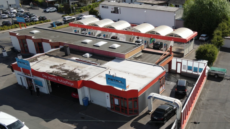 Bild vom Autohaus von oben