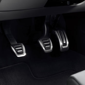 Pedal caps in stainless steel, for vehicles with a manual gearbox