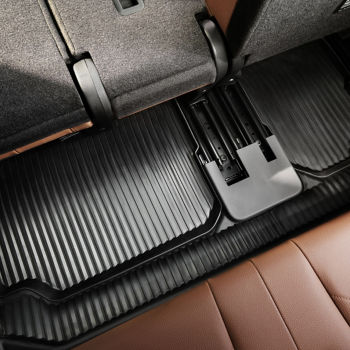 All-weather foot mat for the 3rd row of seats