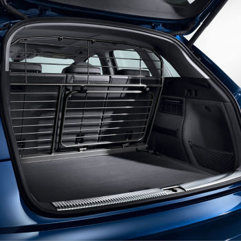 Partition grille for luggage compartment