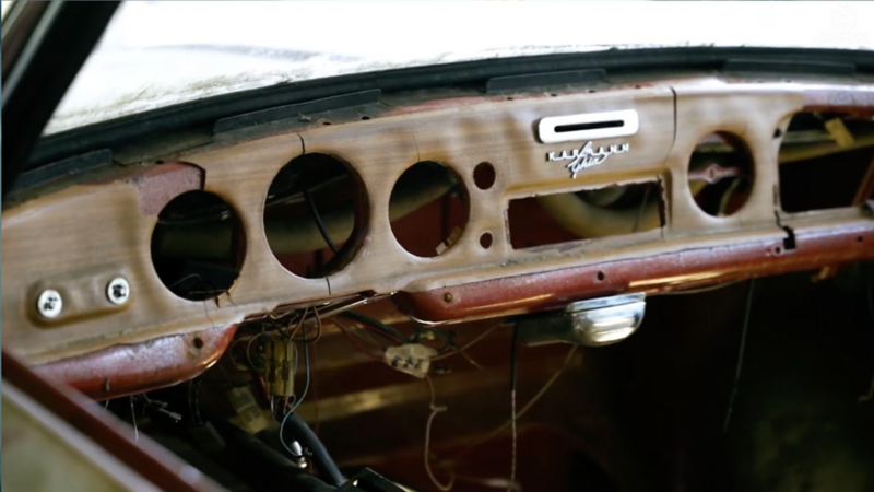 Dashboard des Karmann Ghia Typ 34.
