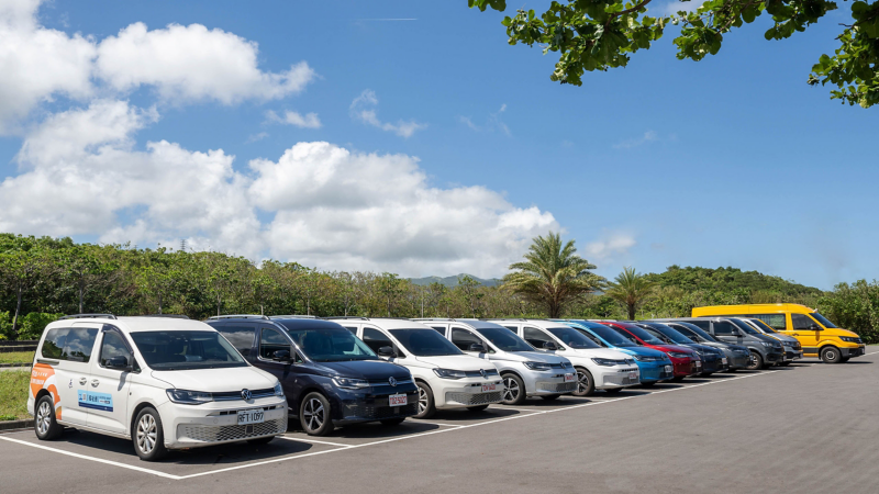 福斯商旅旗下Caddy Maxi、Caravelle、Crafter組成福祉車車隊提供無障礙接駁