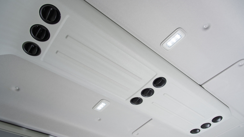 後艙空調系統及出風口