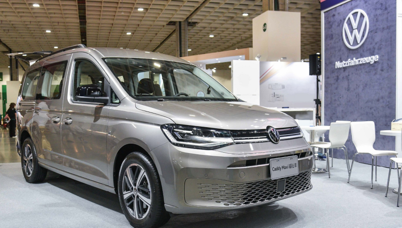 全新Caddy 福祉車，搭載歐洲最大輔具製造商AMF-BRUNS為輪椅使用者所設計的套件，讓許多身障朋友與年長者，無論出門就醫或出遊不再是阻礙。