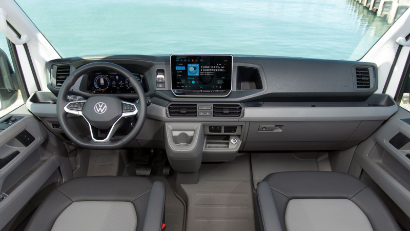 轎車化駕駛艙設計