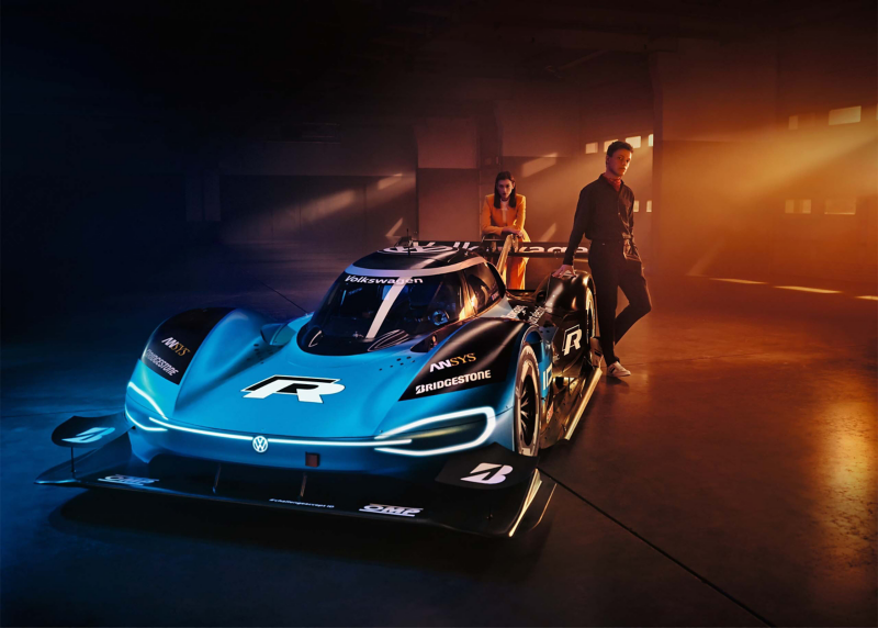 Concept Car ID R exterior front view