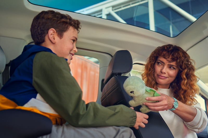 An interior view of the new Volkswagen Caddy with a panorama roof.