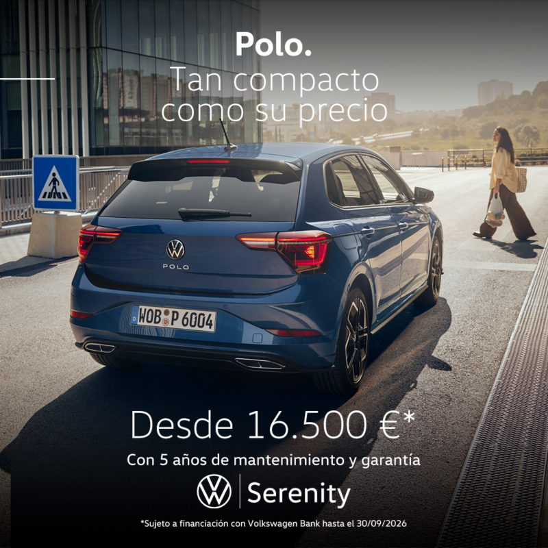 Volkswagen Polo azul, vista lateral izquierda. Texto promoción: Desde 16.500€. Sujeto a financiación con Volkswagen Bank hasta el 30/09/2026.
