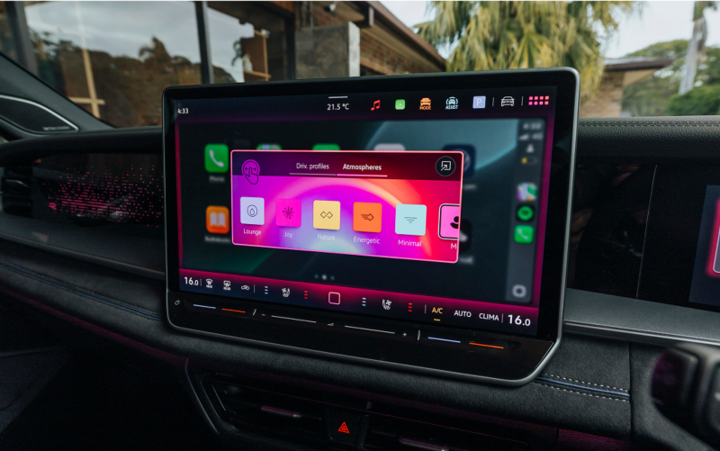 Tayron infotainment