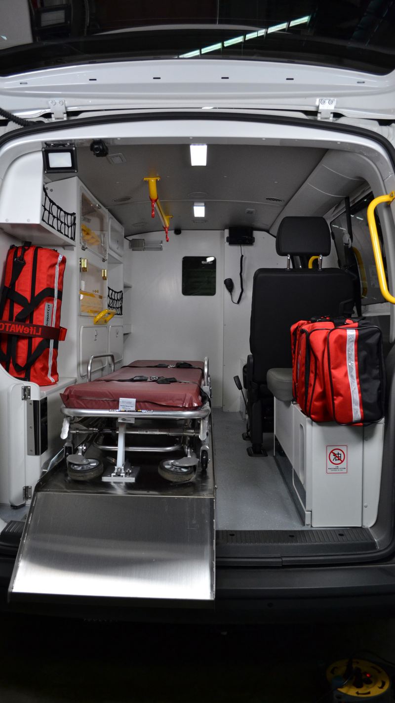 T6.1 Kombi L HR 2.0 TDI救護車 內裝整體