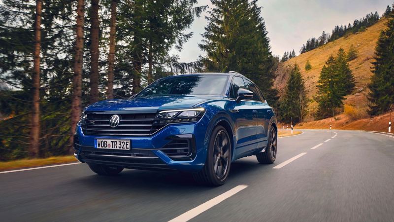 A sporty blue VW Touareg R