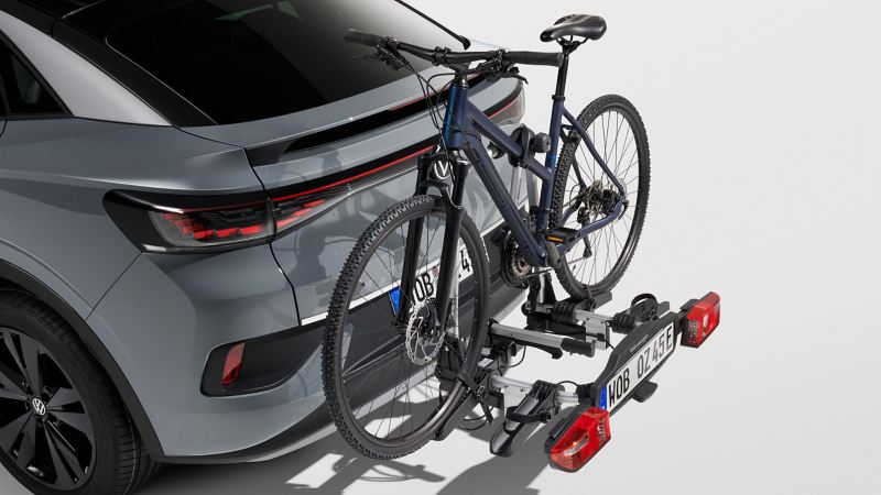 Fahrradträger für die Anhängevorrichtung von VW Zubehör an einem VW ID.5 Modell