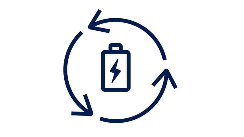 Icône bleue représentant le recyclage des batteries, composée d'une pile avec un éclair au centre de deux flèches circulaires.