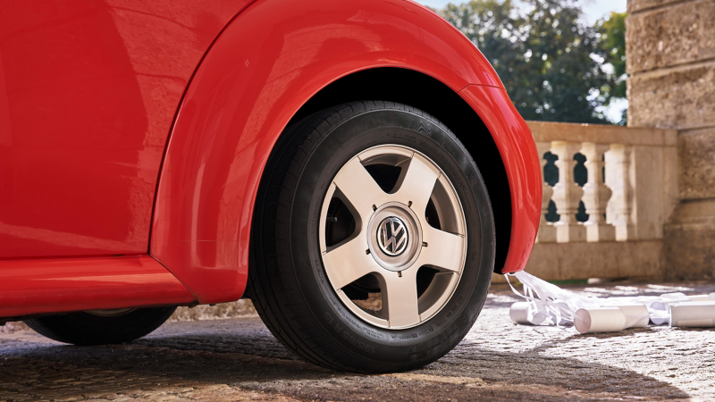 Zbliżenie na koło VW New Beetle