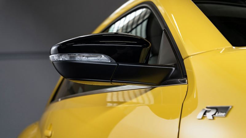 Szczegółowy widok obudowy lusterka VW