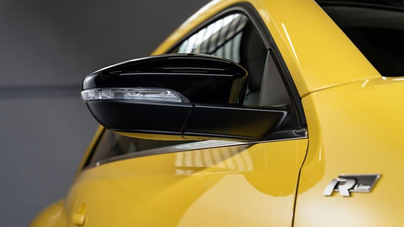 Detailed view of a VW mirror cap