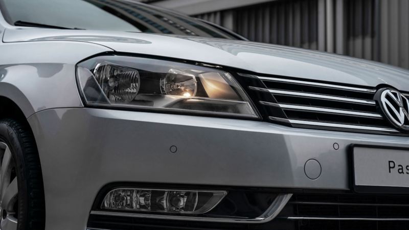 Detailed view of a VW headlight