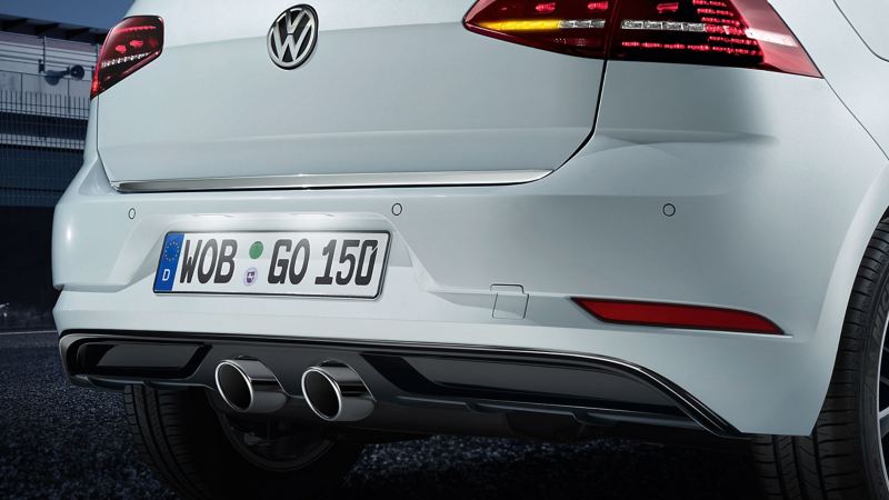 Bagsiden af ​​en VW Golf med dynamiske blinklys