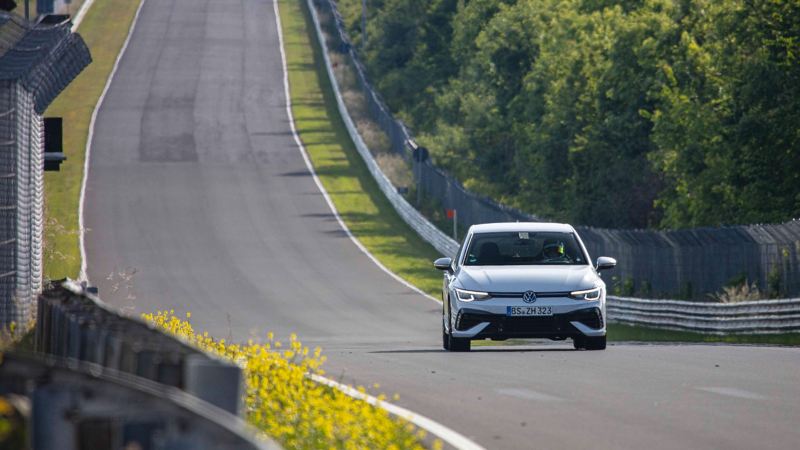 Der VW Golf R „20 Years” schlägt den Rundenrekord auf dem Nürburgring für Volkswagen R Modelle