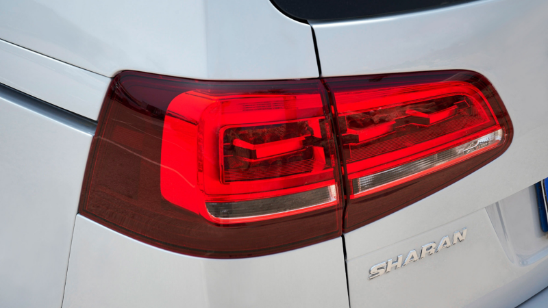 Close-up rear light of a VW Sharan 2