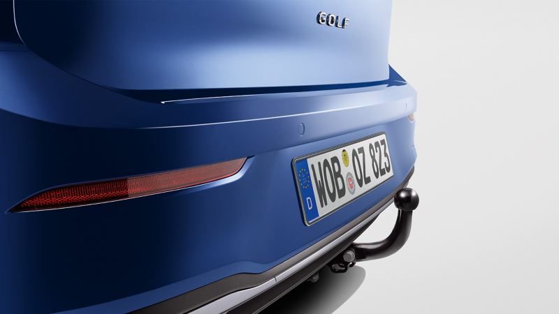 Een trekhaak van VW-accessoires op een Golf Variant